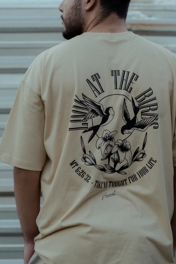 LOOK AT THE BIRDS - imagem 7 de 7